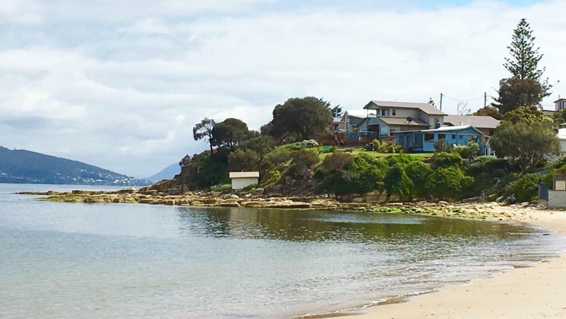 Beach Buoy Opossum Bay South Arm Eksteriør bilde